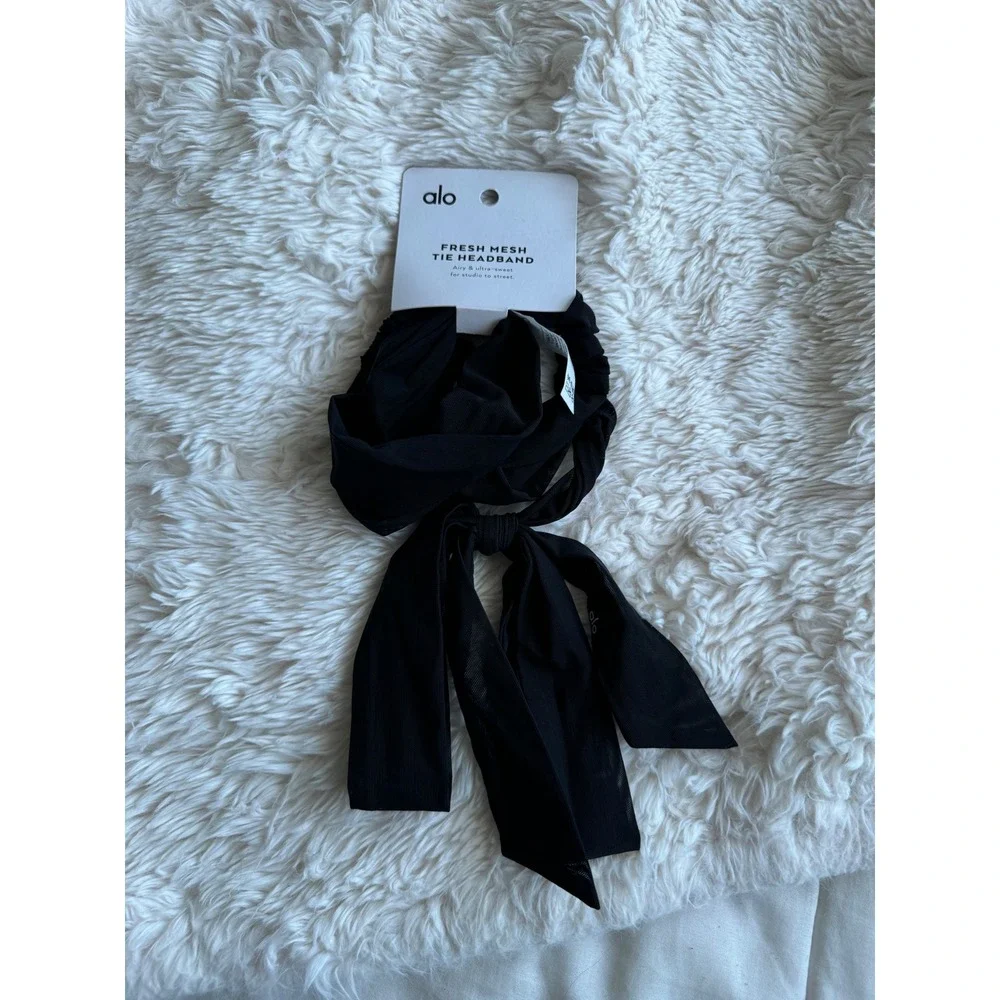 NWt Alo Yoga Women's Black Fresh Mesh Tie Headband Size‎ OS